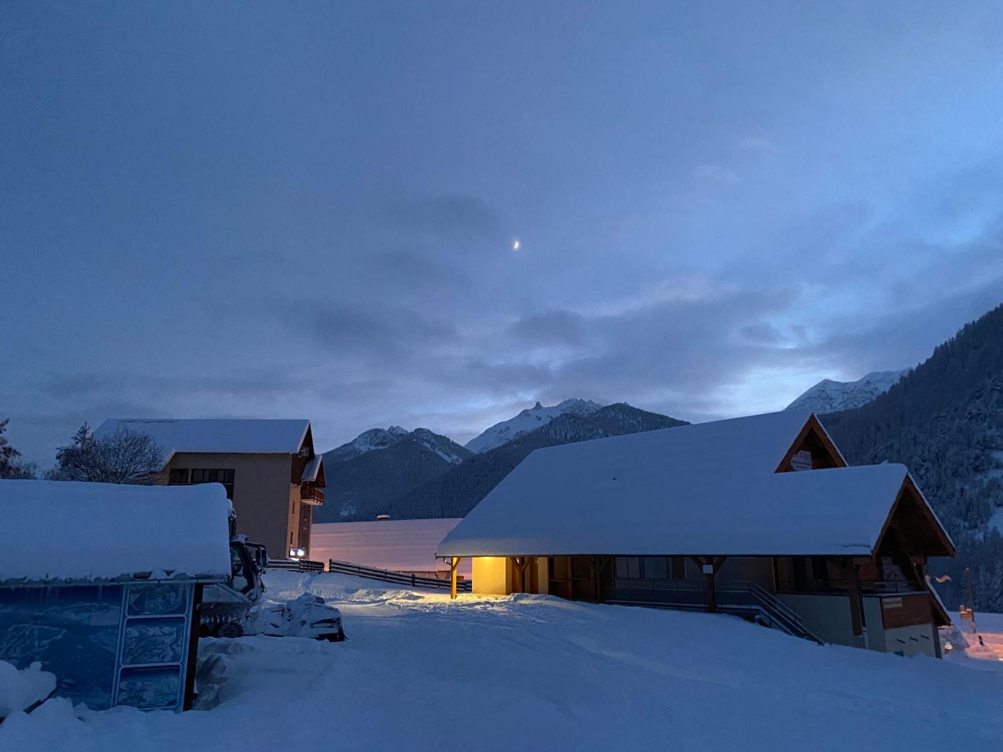 Le Chalet Des Sommets Arvieux Exteriör bild